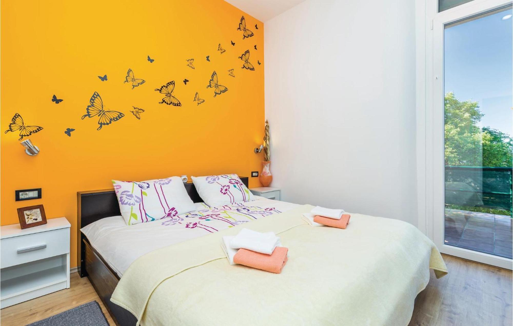 Amazing Apartment In Rijeka With Wifi Exterior foto