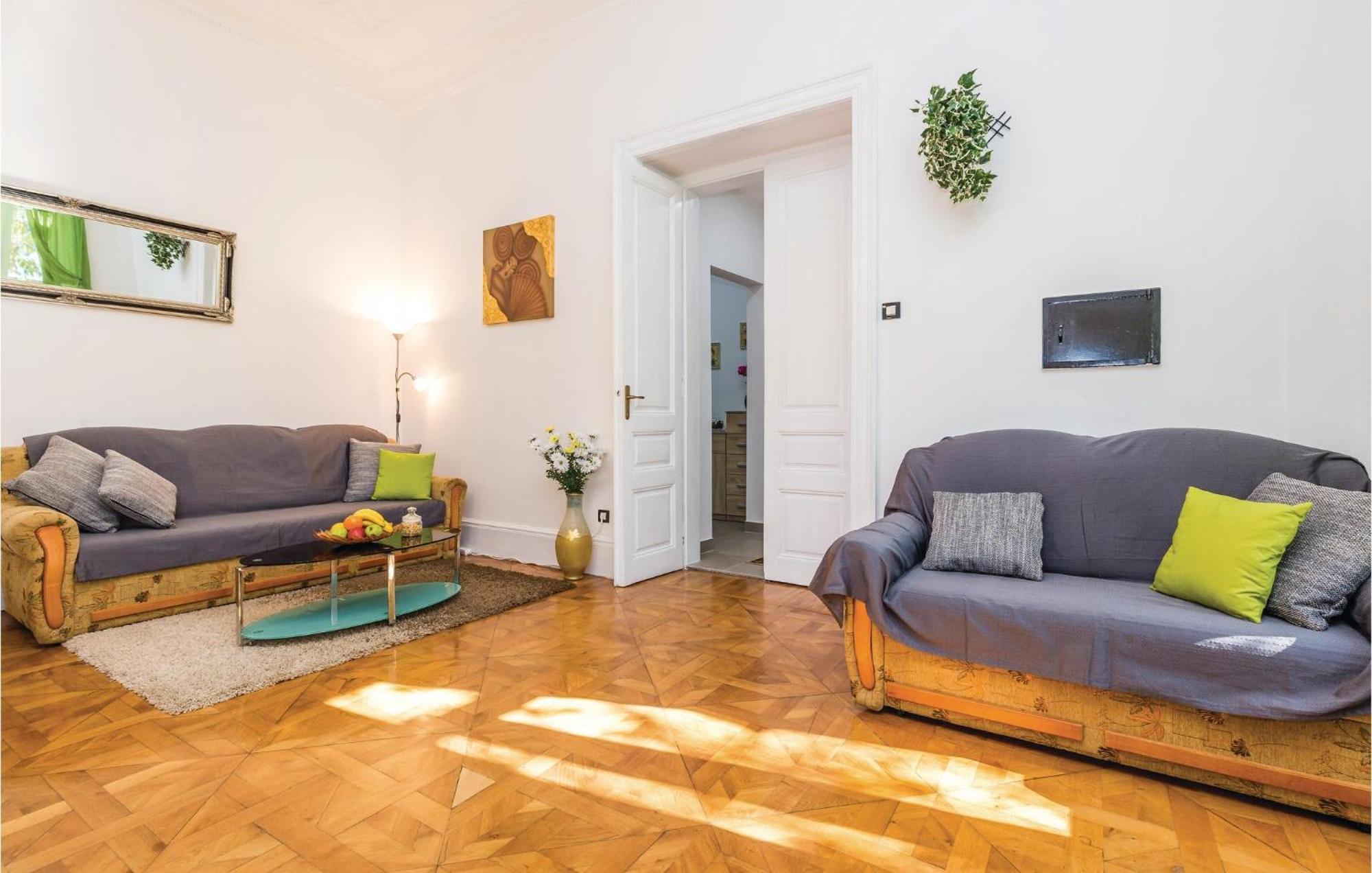 Amazing Apartment In Rijeka With Wifi Exterior foto