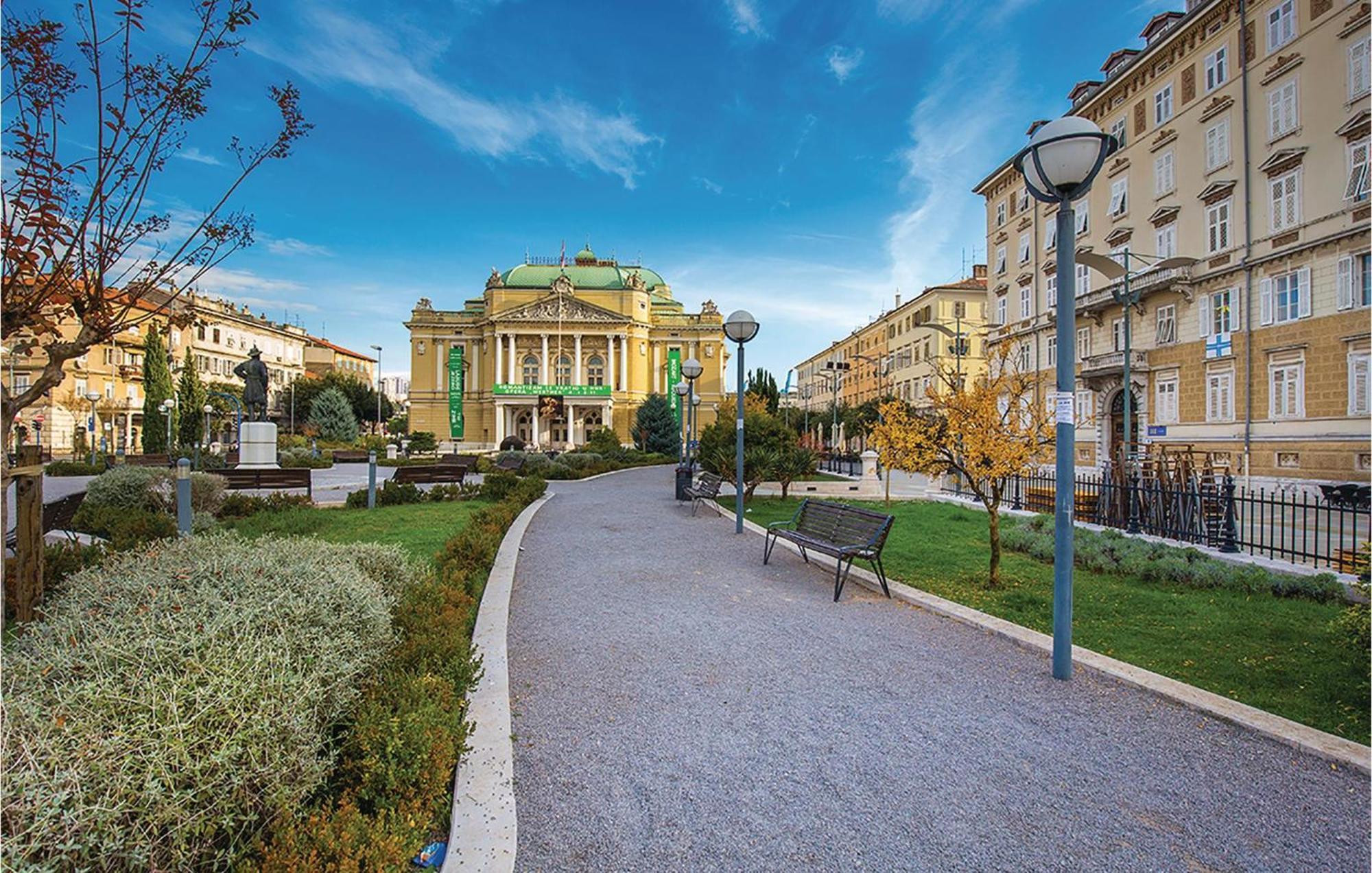 Amazing Apartment In Rijeka With Wifi Exterior foto