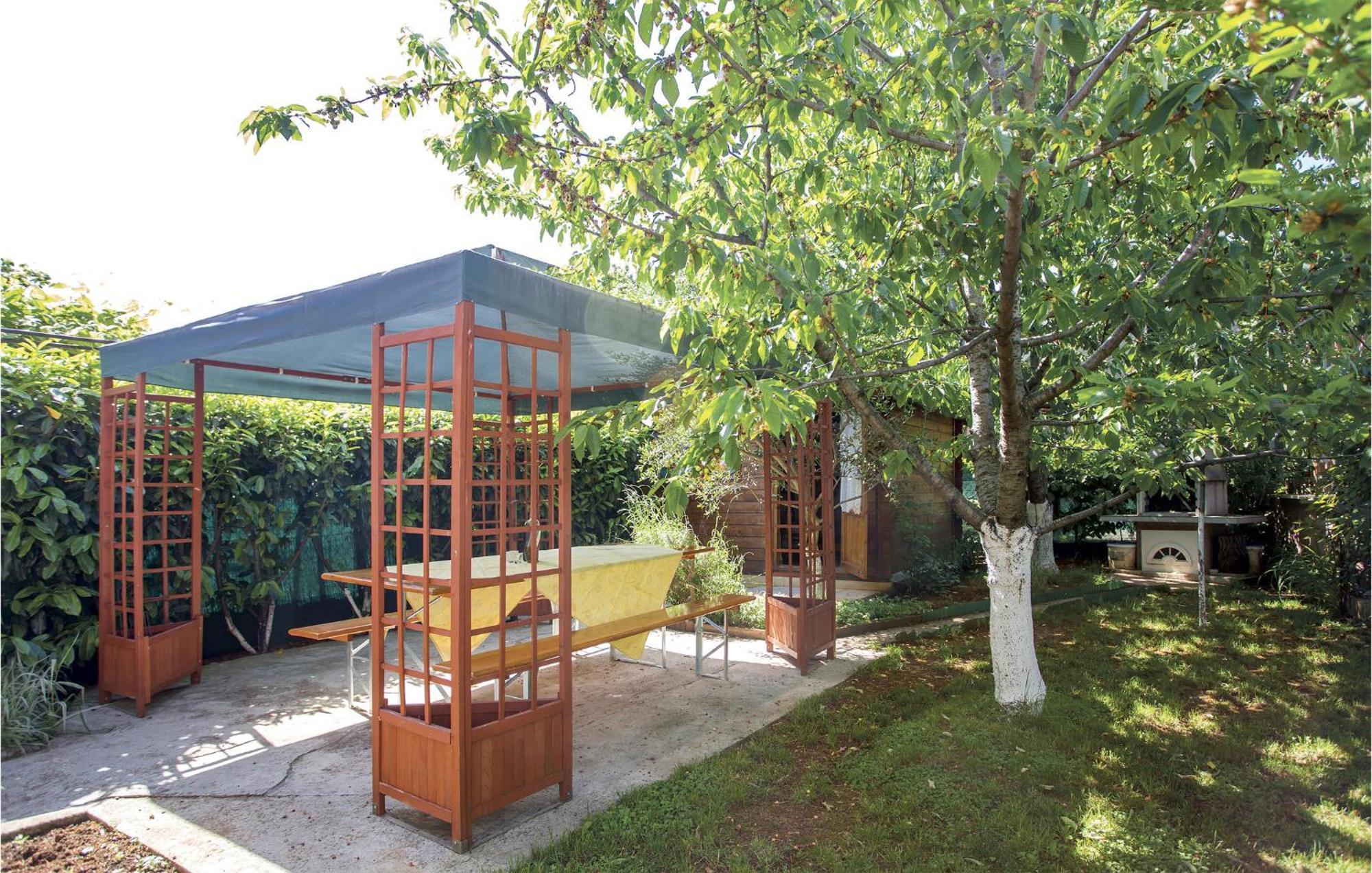 Amazing Apartment In Rijeka With Wifi Exterior foto