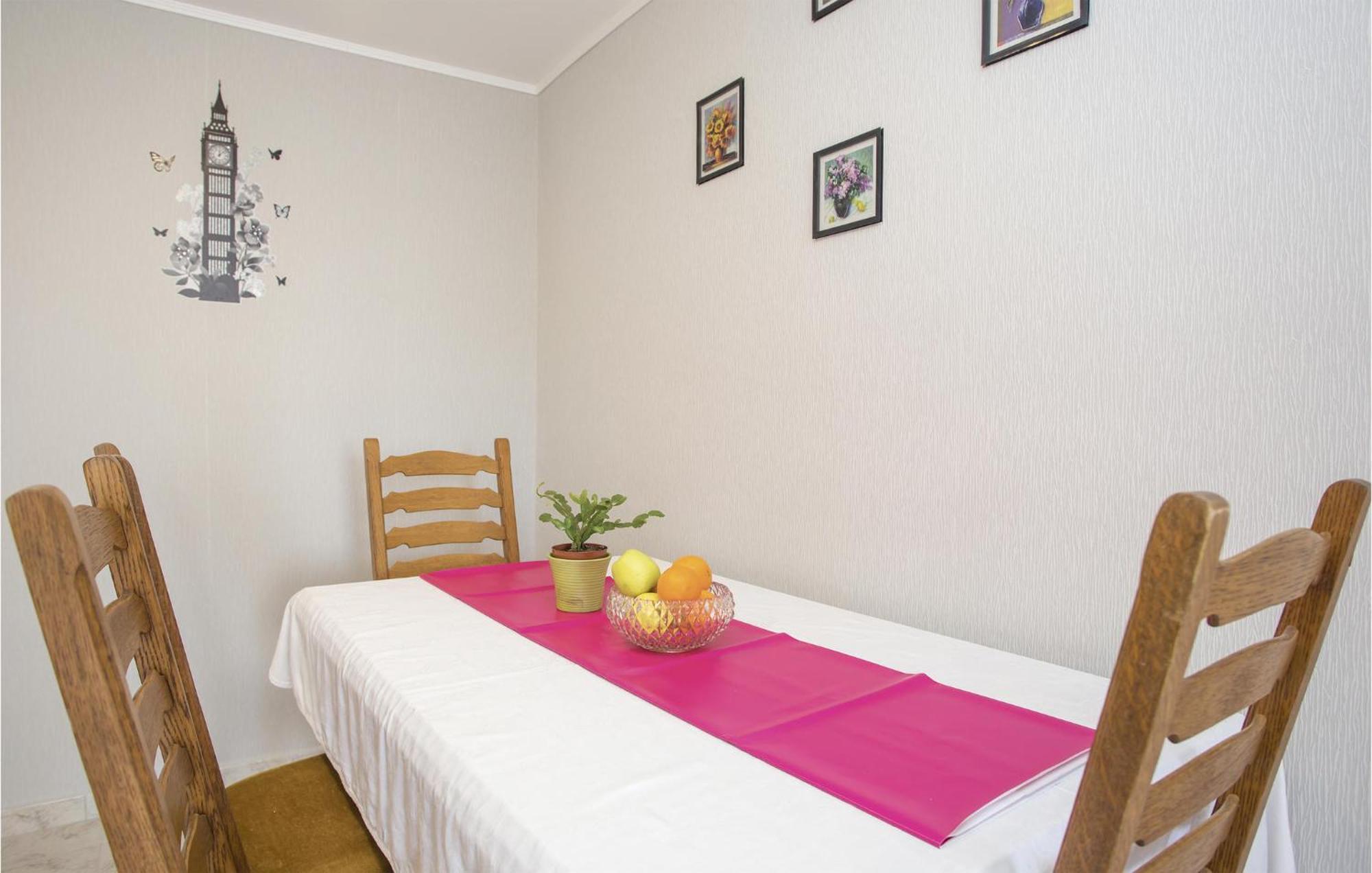 Amazing Apartment In Rijeka With Wifi Exterior foto